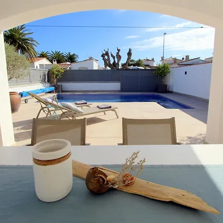 Leon Inmo Ilona - 10170 Villa