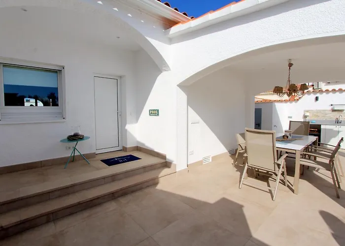 Villa Leon Inmo Ilona - 10170 Empuriabrava